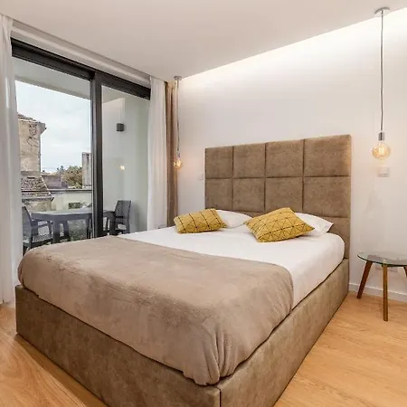 Nell&and&jess 에스피뇨