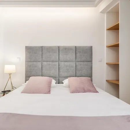 Nell&and&jess 4* 에스피뇨