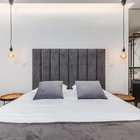 Nell&and&jess Гостевой дом Эшпинью