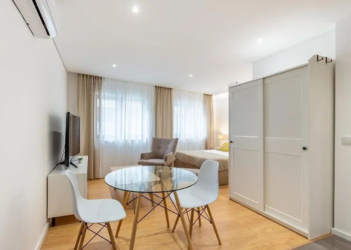 Nell&and&jess Pensionat 4*