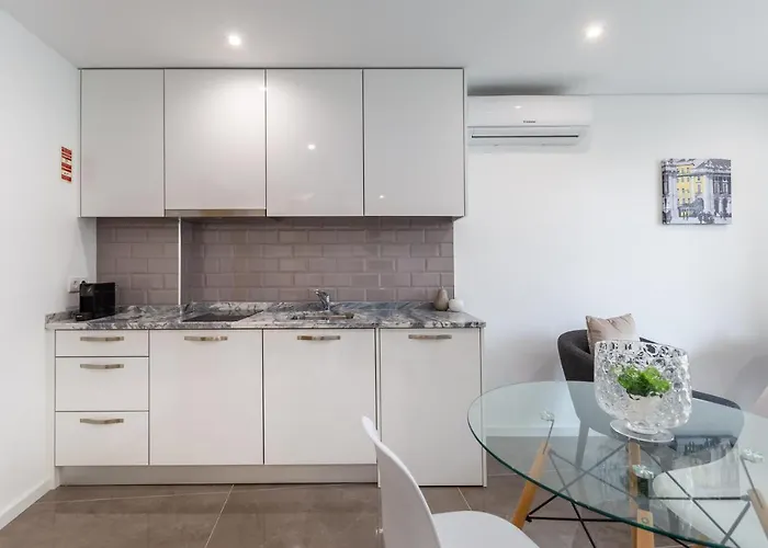 Nell&and&jess Pensionat