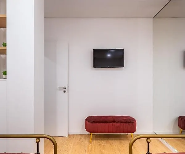 Nell&and&jess Pensionat Espinho (Aveiro)