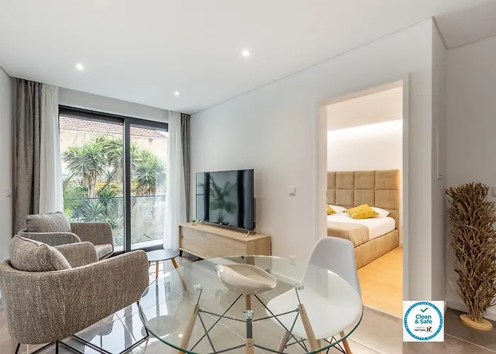 Nell&and&jess Pensionat