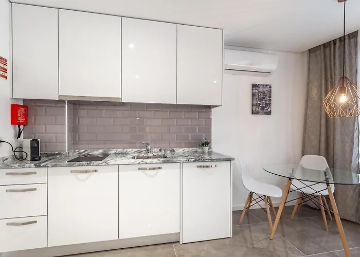 Nell&and&jess Pensionat 4*