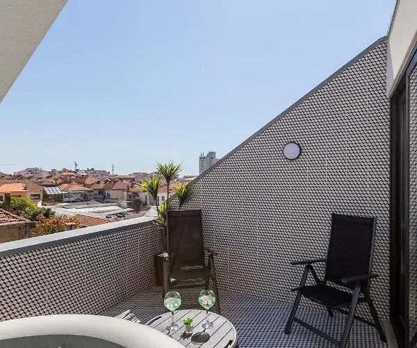 Nell&and&jess Espinho (Aveiro)